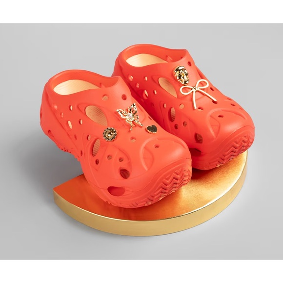 CROCS CAGED CLOG Red platform Clogs in size 7 - Picture 13 of 16